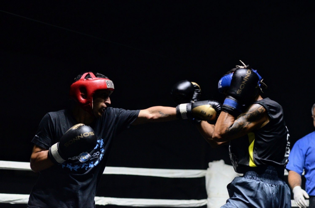 Mañana sábado, festival de boxeo